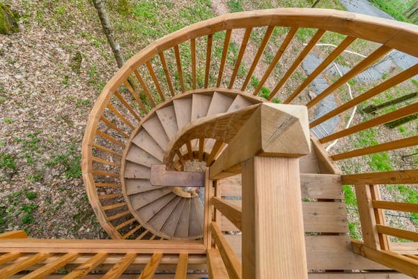 Wendeltreppe zum Baumhaus