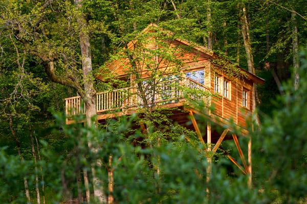 Baumhaus Chalet mit urigen Details