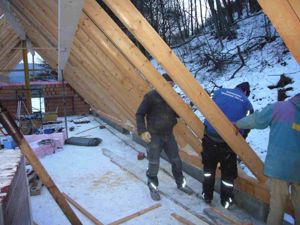 Der Dachstuhl ist fast fertig